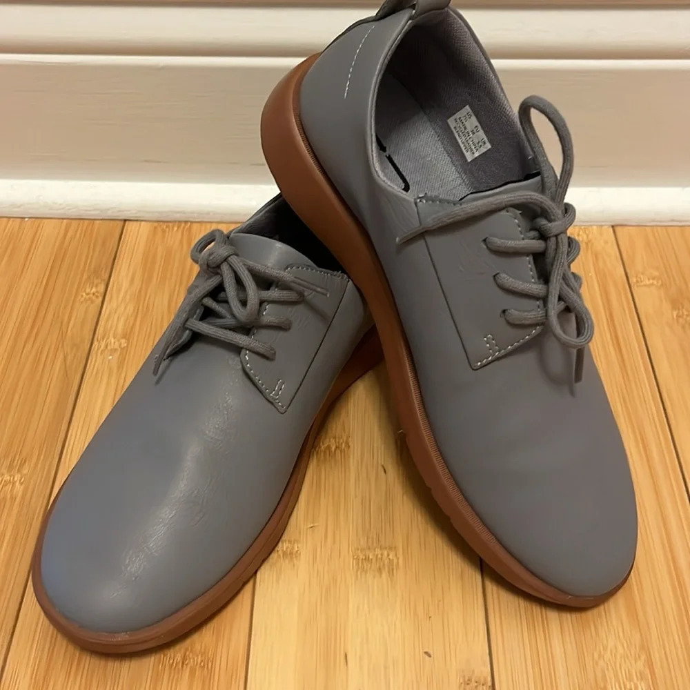 Ponto the Pacific lightweight casual, gray brown woman size 7 1/2